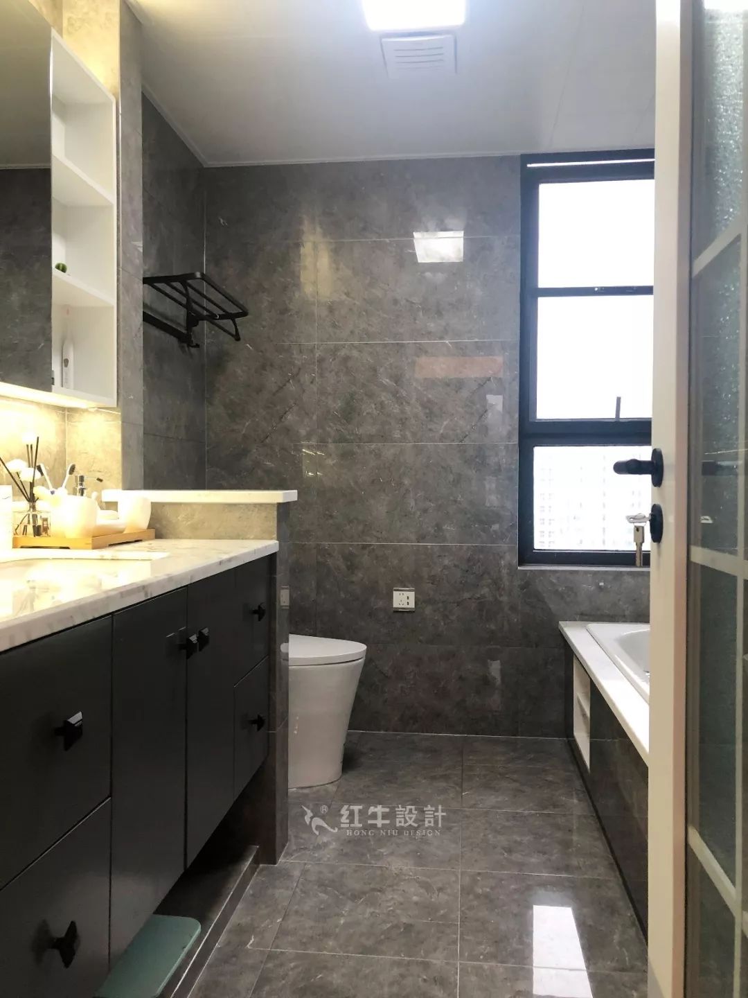 南京保利國際社區(qū)140㎡現(xiàn)代風(fēng)格--四室二廳大戶型，寬敞開闊又舒適！10主臥設(shè)計(jì)