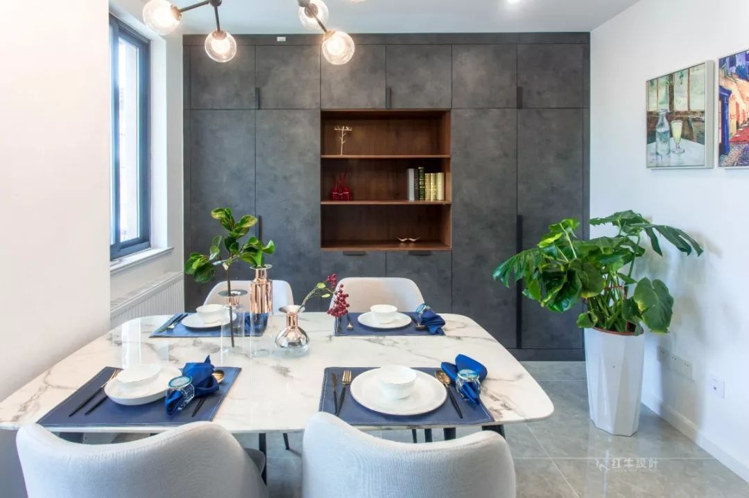 南京龍?bào)椿ㄔ?0㎡現(xiàn)代輕奢--老房升級(jí)改造，變身時(shí)尚精致家！07餐廳改造