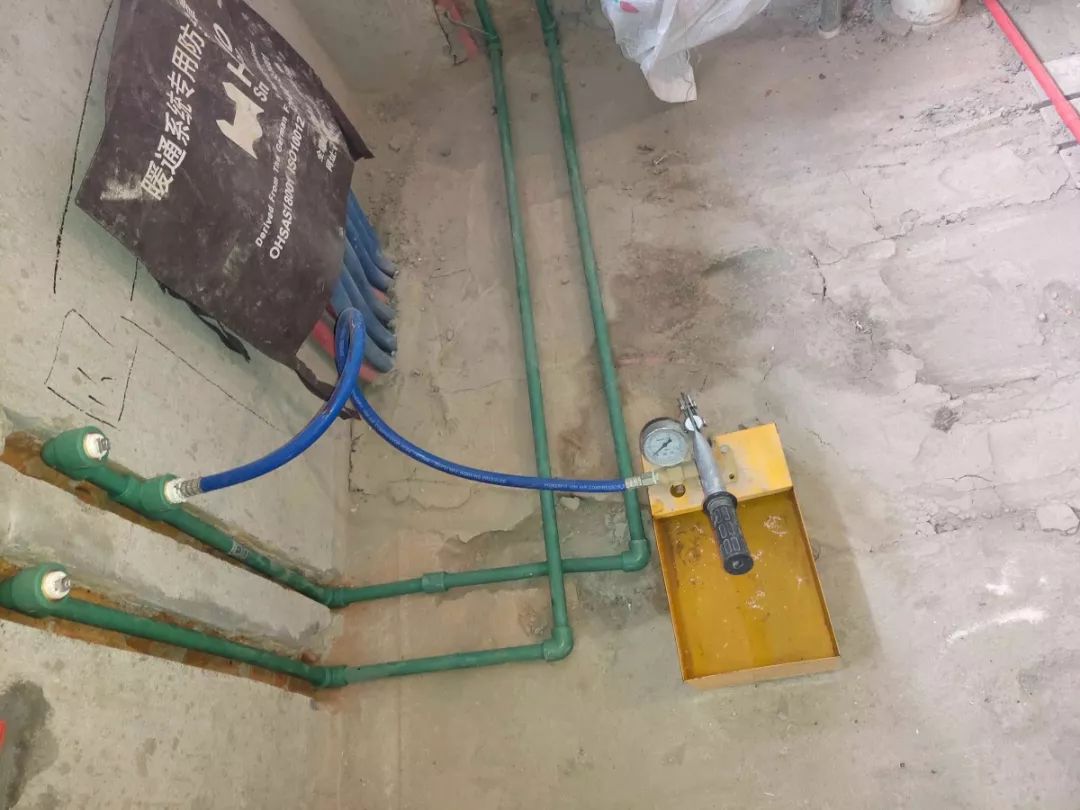 南京龍?bào)椿ㄔ?0㎡現(xiàn)代輕奢--老房升級(jí)改造，變身時(shí)尚精致家！29水電施工