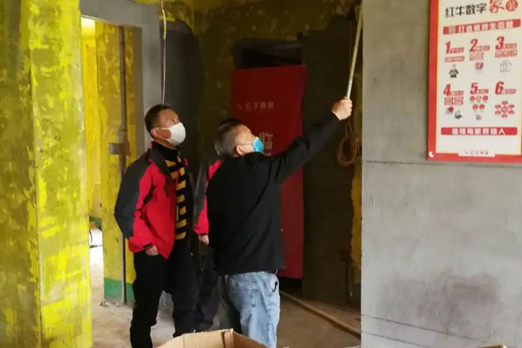 紅牛巡檢 | 董事長“老汪”視察工地，總經(jīng)理帶隊檢查工地！