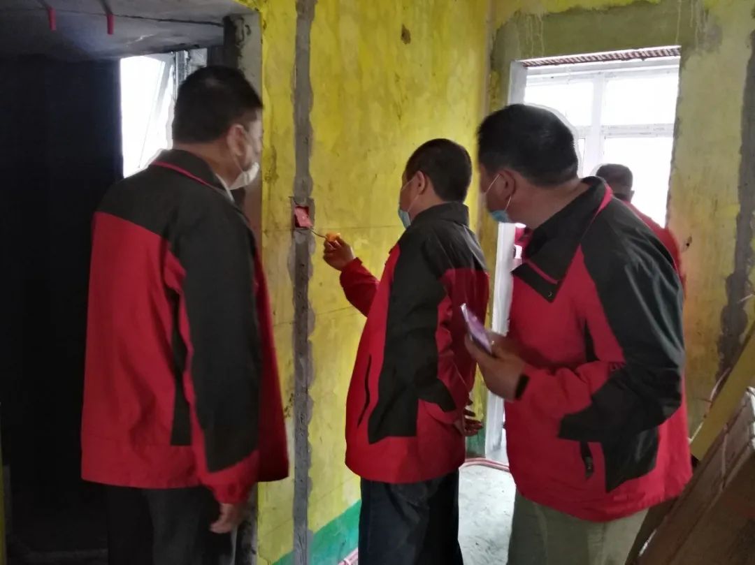 紅牛巡檢 | 開工不久的工地是什么樣的？