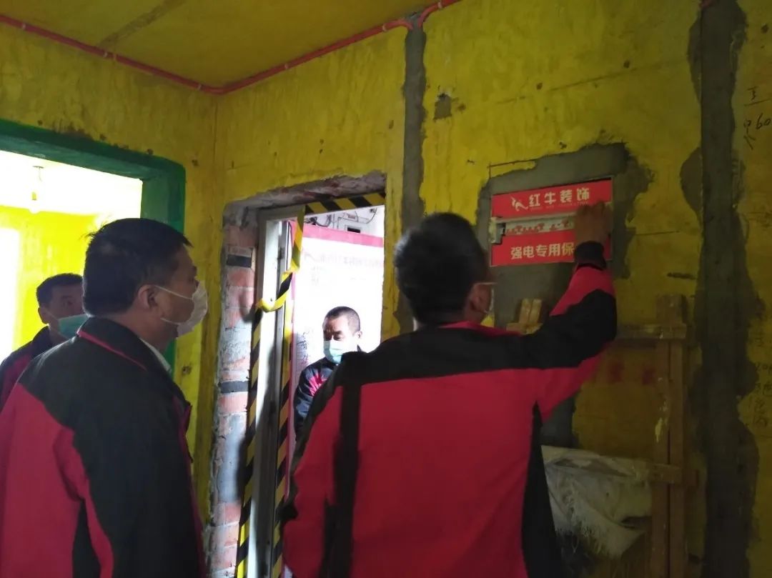 紅牛巡檢 | 開工不久的工地是什么樣的？