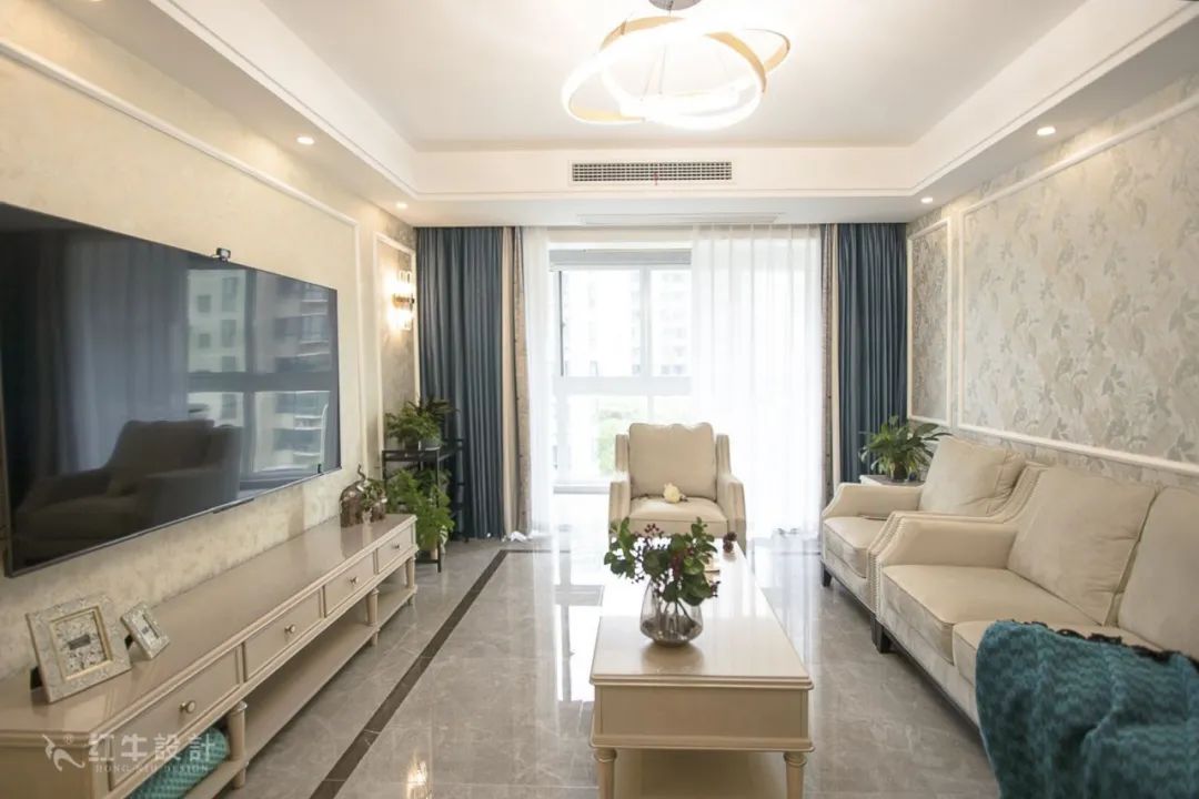 最美畢業(yè)照 ⑥--簡(jiǎn)美不一定是深色系，也可以這樣清爽哦！04客廳