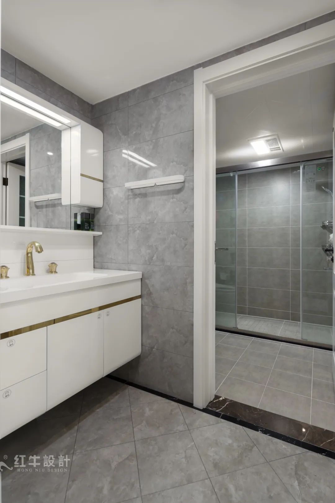 85后夫婦的美式輕奢家，起名“海藍(lán)之謎”！14衛(wèi)生間