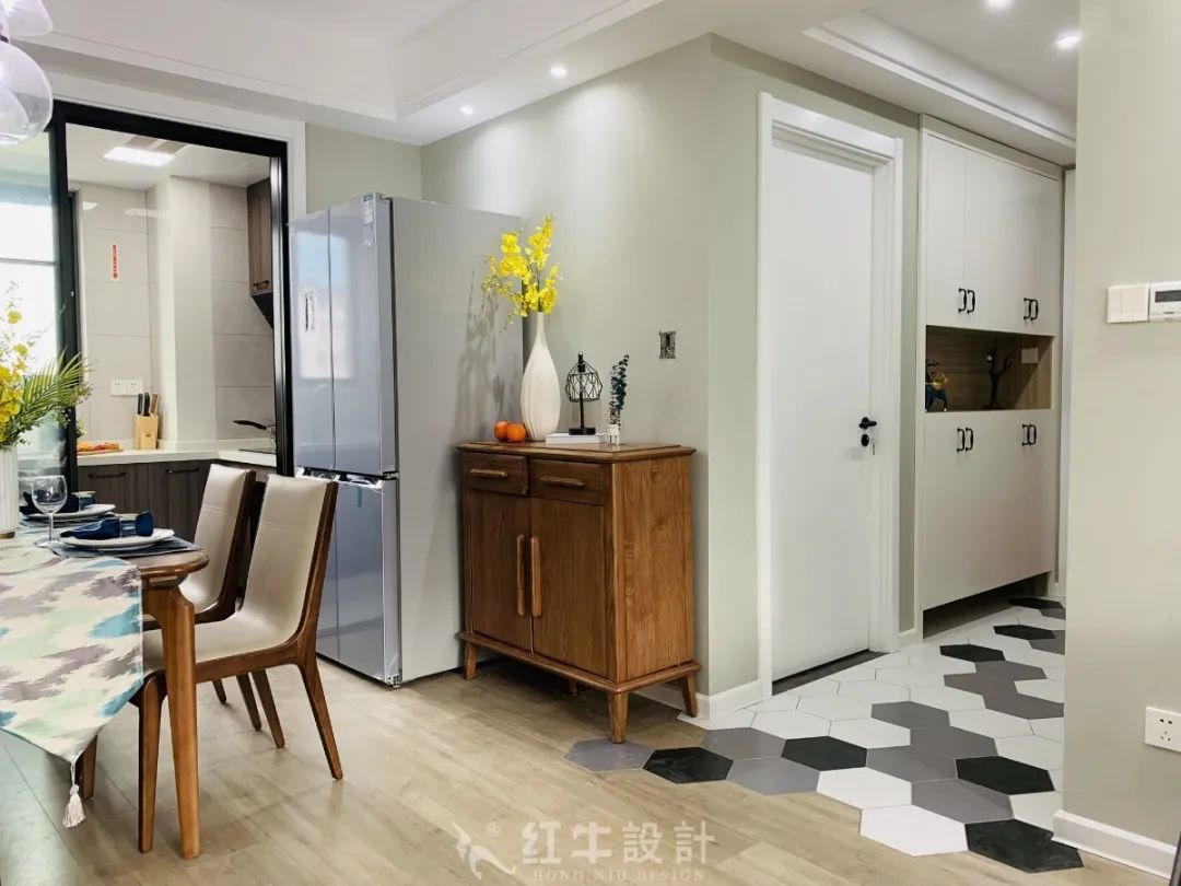 保利國際社區(qū)115㎡現(xiàn)代風(fēng)格--想現(xiàn)場參觀新裝好的房子嗎？這里就有哦！02劉曉芳_保利國際社區(qū)-95㎡-北歐風(fēng)格