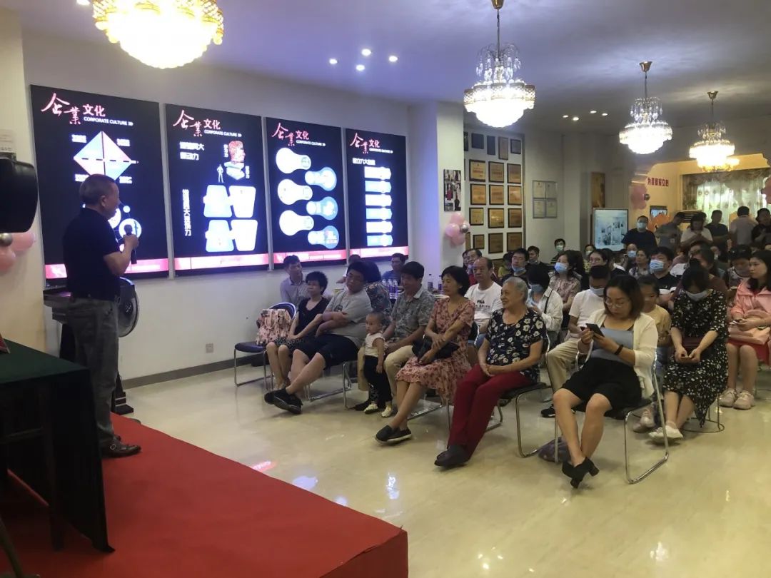 23周年 | 紅牛裝飾店慶“總裁簽售會”圓滿結(jié)束