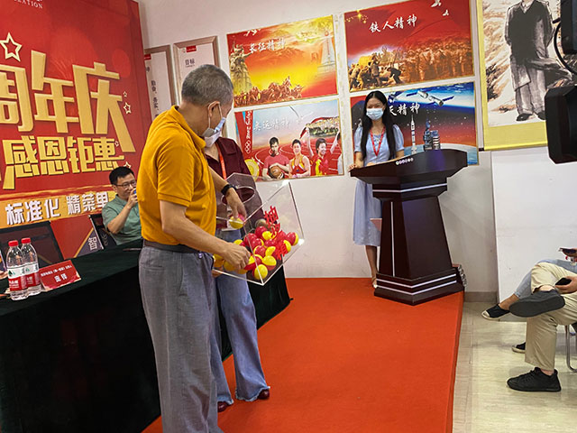 直擊火爆現(xiàn)場！紅牛裝飾24周年慶火熱進行中~