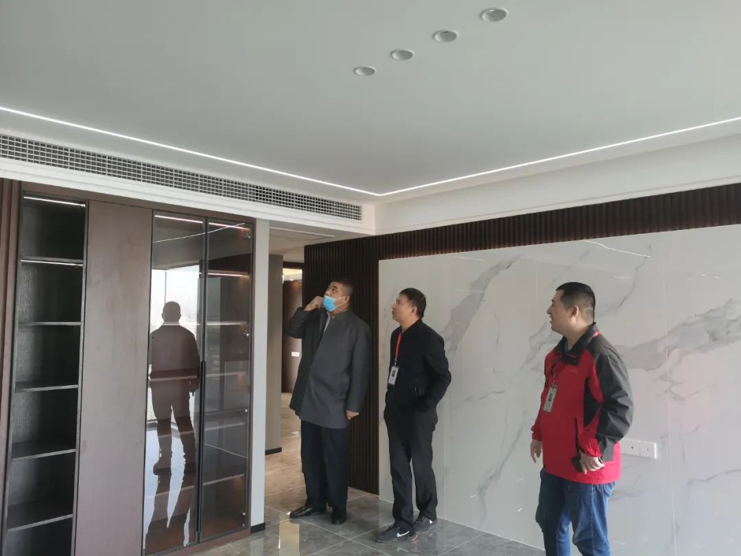 【雙十一】工程總監(jiān)親自帶隊(duì)巡檢，嚴(yán)守每個(gè)工地品質(zhì)，不負(fù)所托！
