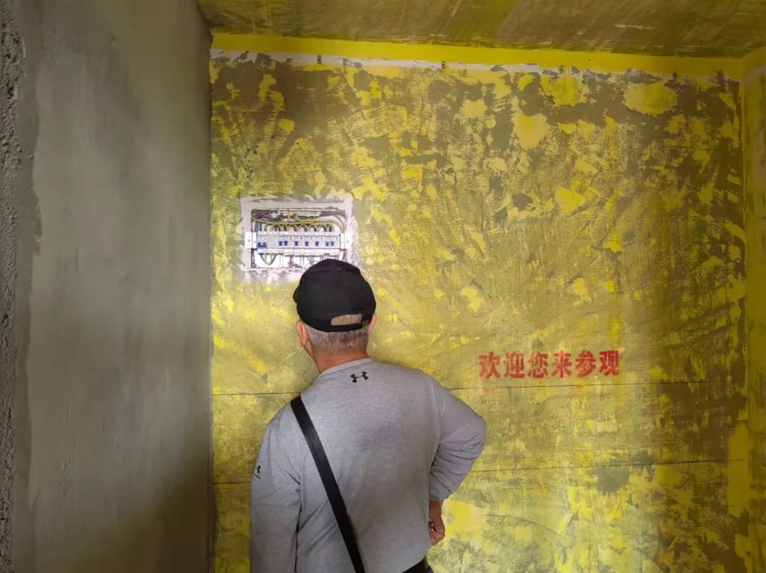 走過場？形式主義？不存在的！直擊紅牛裝飾工地現(xiàn)場，您會看見……