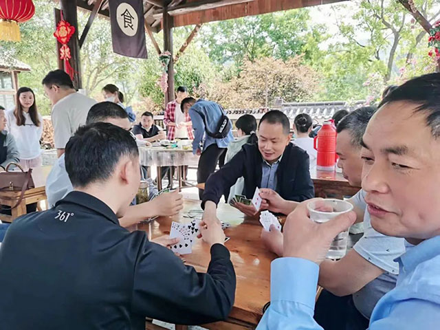 紅牛裝飾團建｜不忘初心，擔(dān)當有為，共創(chuàng)美好未來！