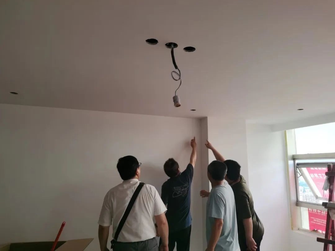 比起多變的天氣，工地突擊巡檢才是最可怕的，但也最真實(shí)！