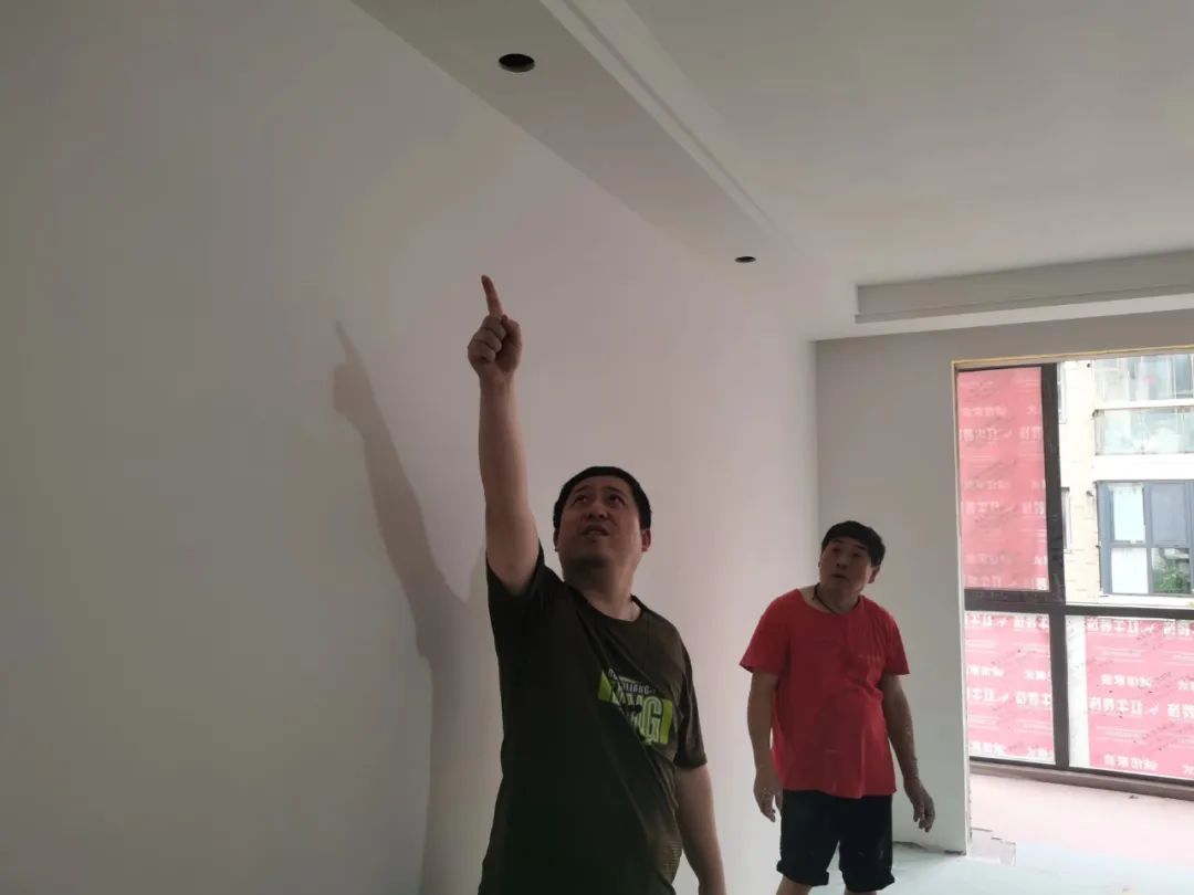 比起多變的天氣，工地突擊巡檢才是最可怕的，但也最真實(shí)！