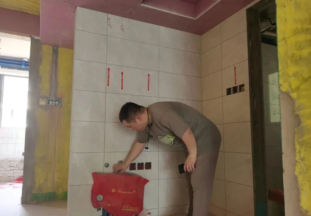 百聞不如一“鑒”！家里裝修前，建議大家先看看工地【工地突擊巡檢】