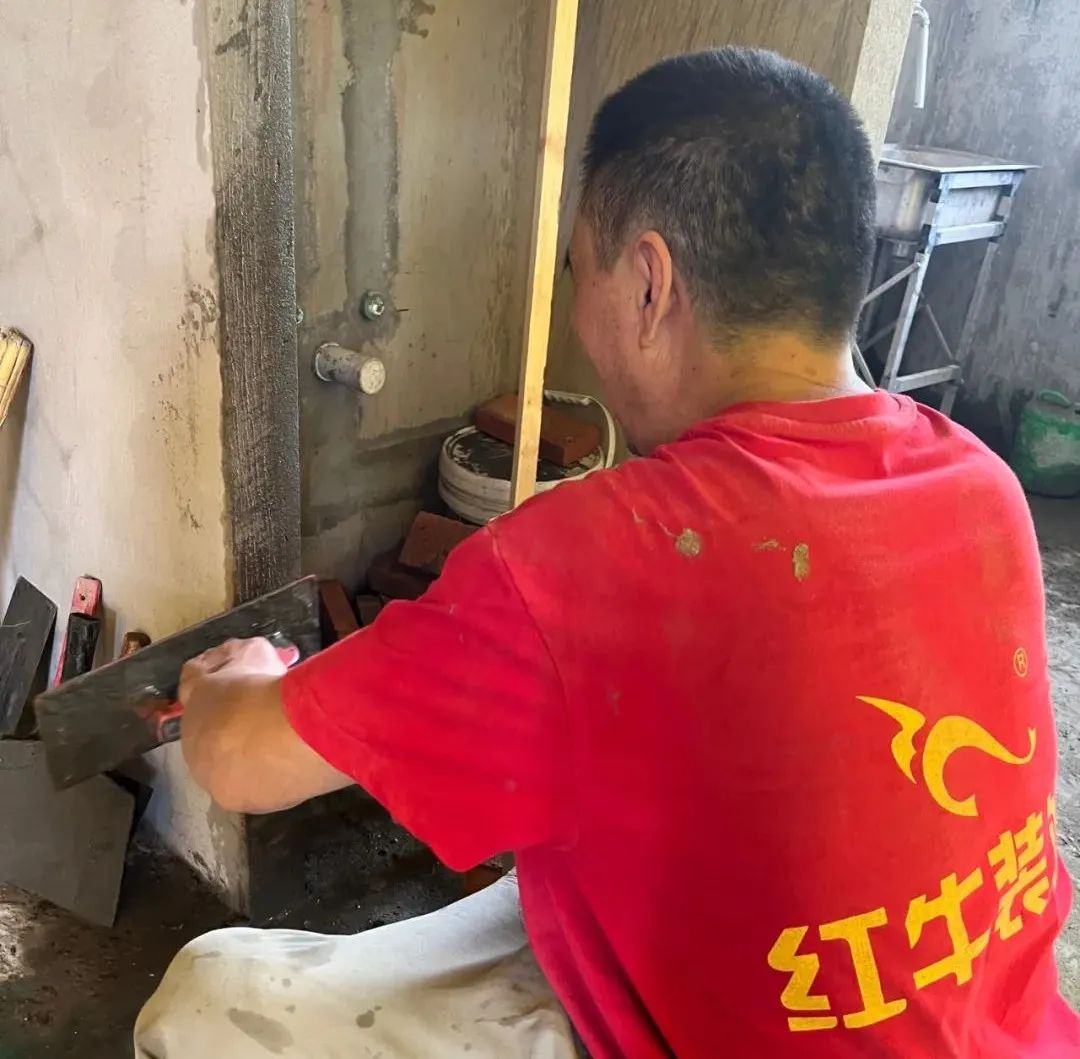 工地突擊巡檢｜無(wú)懼高溫，直擊40℃+的工地施工現(xiàn)場(chǎng)！