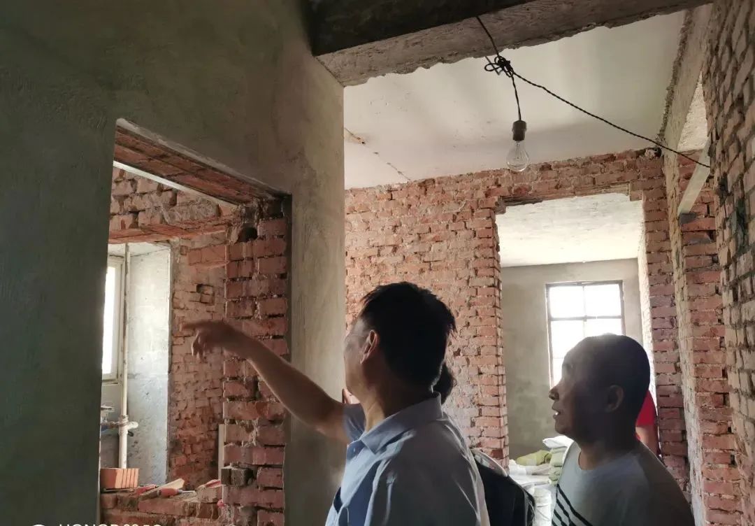 工地突擊巡檢｜沒想到，這家工地竟治愈了我的“強(qiáng)迫癥”