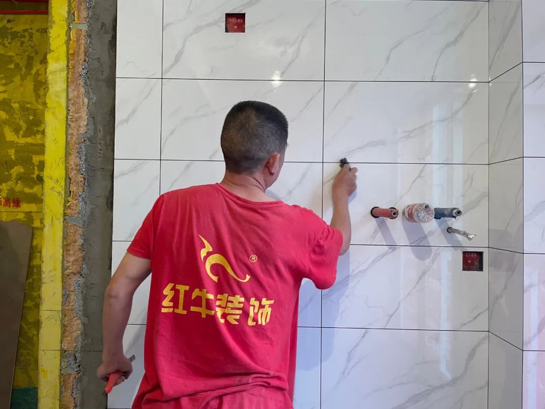 工地突擊巡檢｜當(dāng)工程總監(jiān)與裝修業(yè)主不期而遇，沒想到他們……