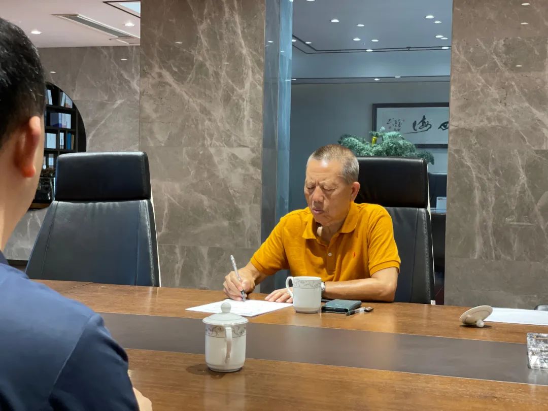 紅牛裝飾董事長老汪再次帶隊——實地參觀考察公司戰(zhàn)略合作品牌！