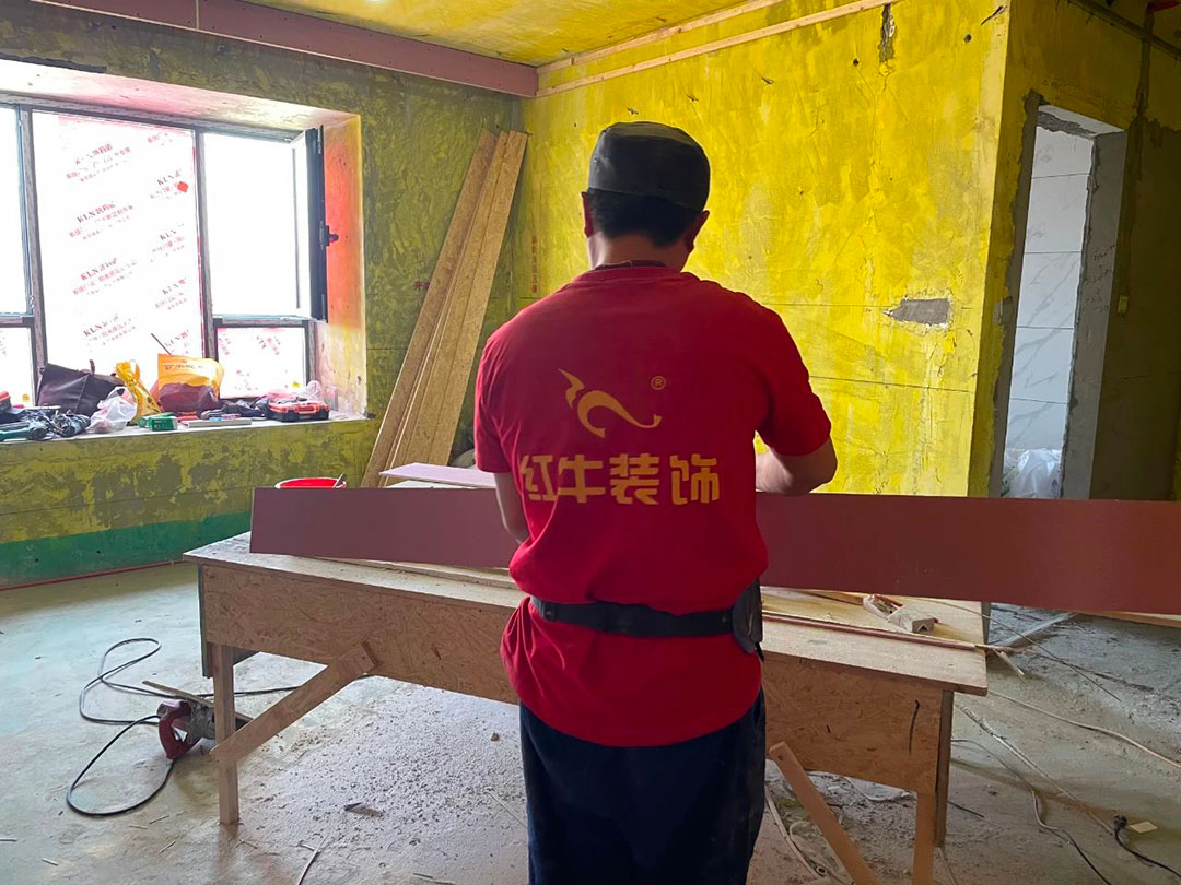 工地突擊巡檢，嚴(yán)苛工藝標(biāo)準(zhǔn)，細(xì)微之處見品質(zhì)！