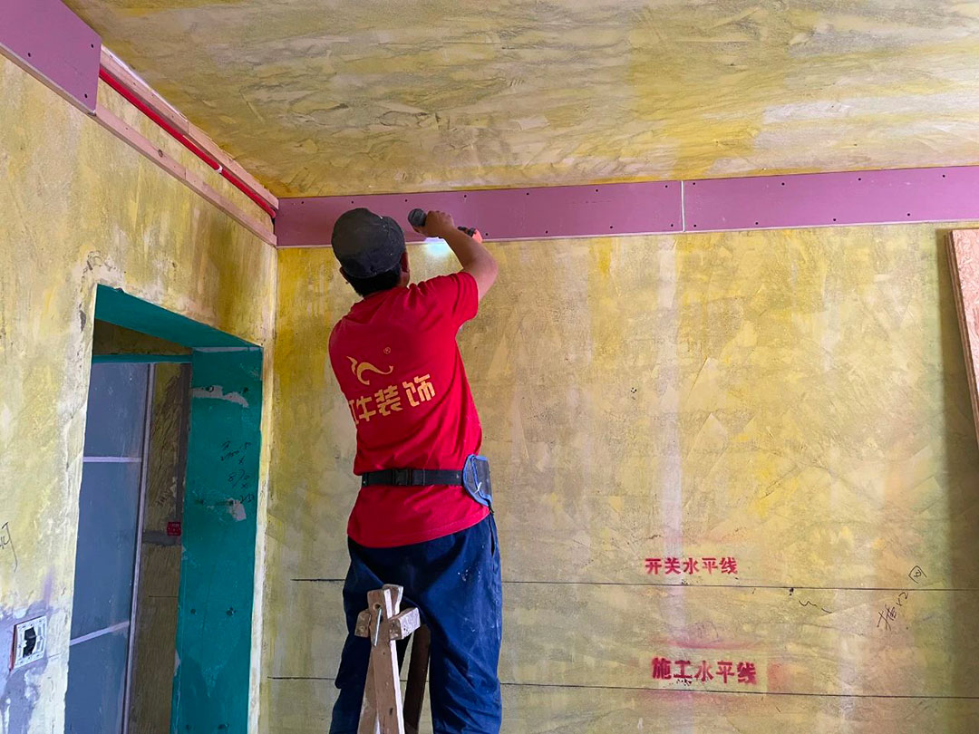 工地突擊巡檢，嚴(yán)苛工藝標(biāo)準(zhǔn)，細(xì)微之處見(jiàn)品質(zhì)！