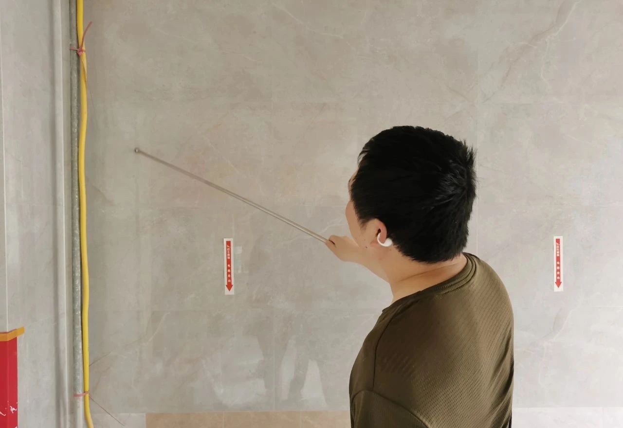 嚴(yán)控品質(zhì)，紅牛裝飾工程總監(jiān)→又雙叒叕帶隊(duì)去工地“找茬”了？！