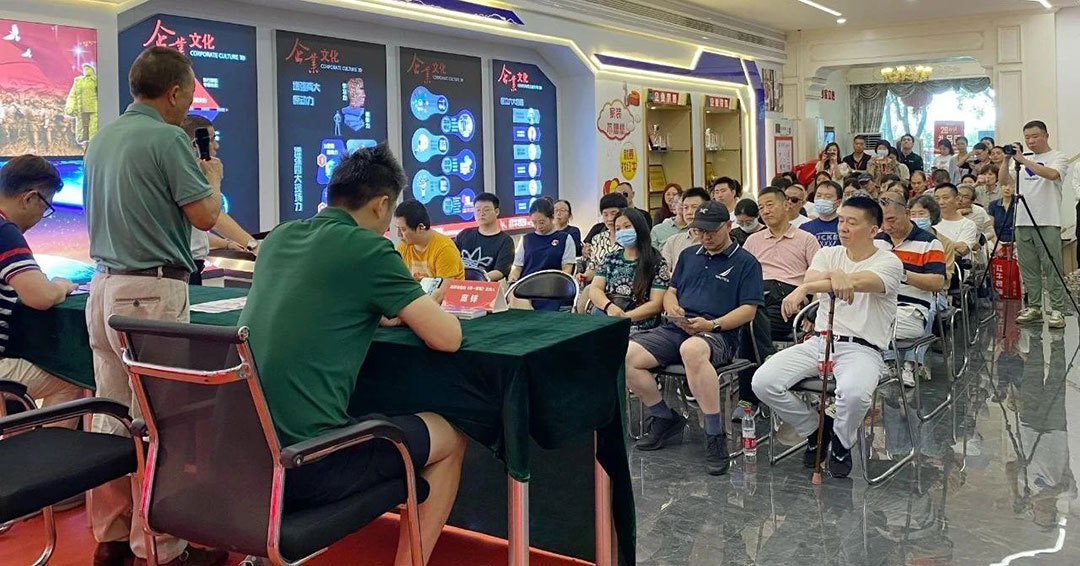 南京紅牛裝飾26周年慶典圓滿(mǎn)成功！客如潮涌，座無(wú)空席，盛況空前！