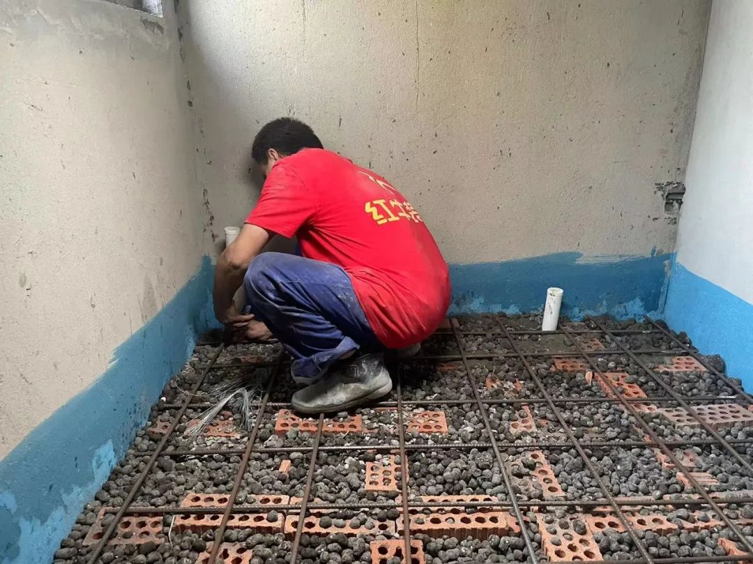 工地巡檢｜烈日炎炎，巡檢步履依舊，堅(jiān)守工程質(zhì)量！
