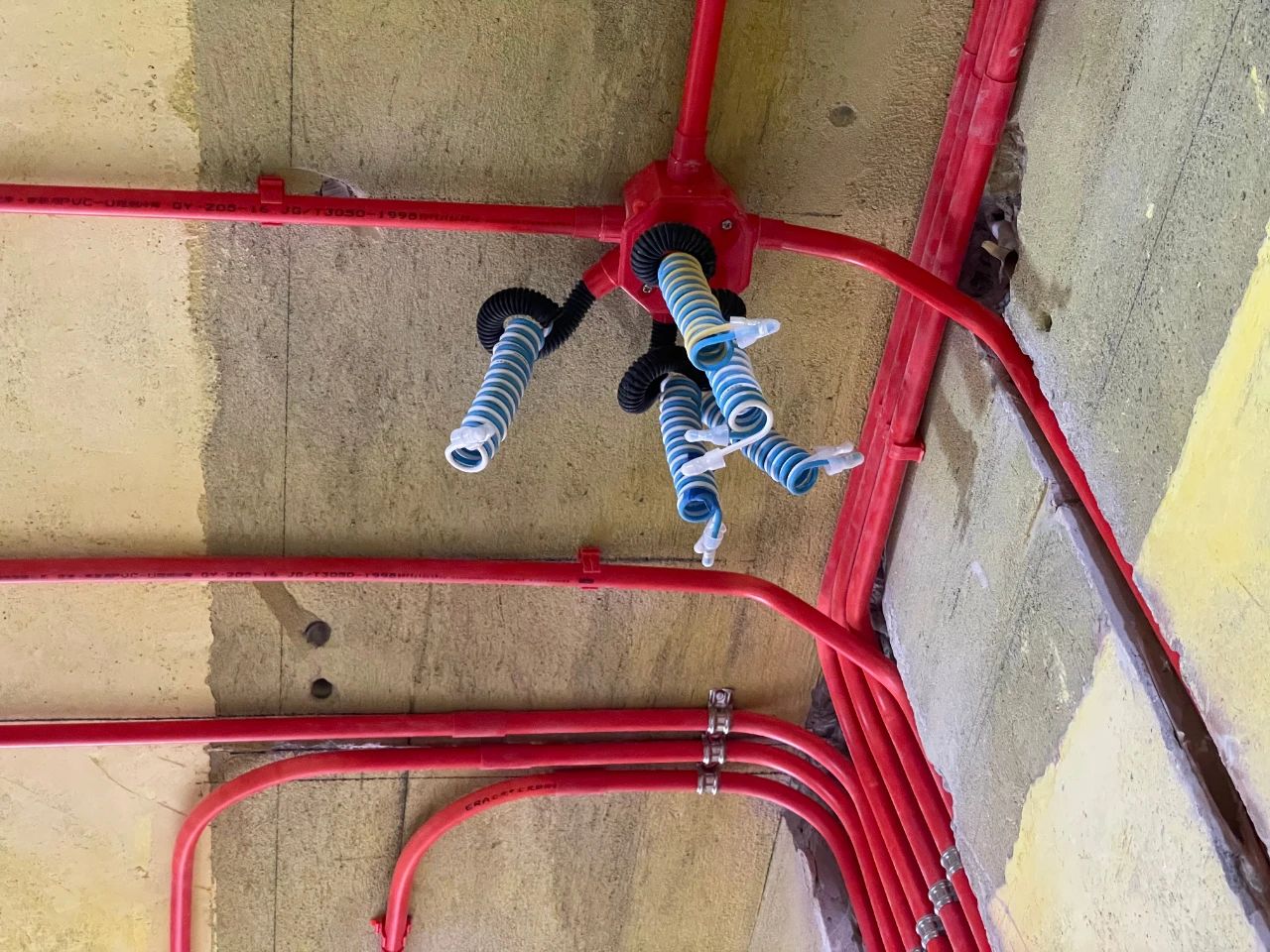 工地突擊巡檢｜這水電施工現(xiàn)場，看了真讓人極度舒適