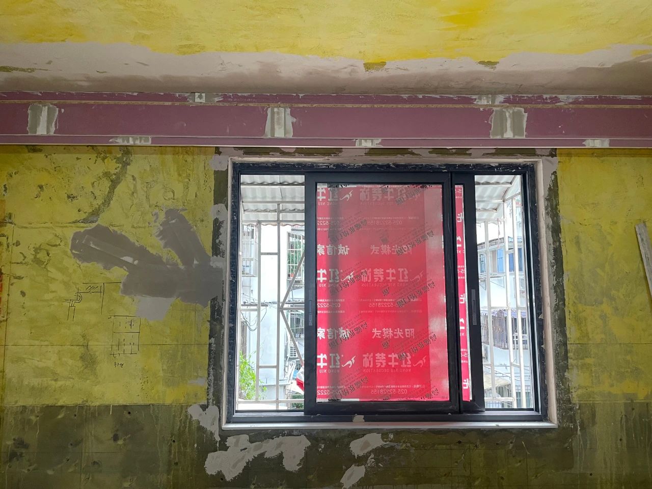 工地突擊巡檢：高溫下的堅(jiān)守，讓每個(gè)細(xì)節(jié)都經(jīng)得起檢驗(yàn)