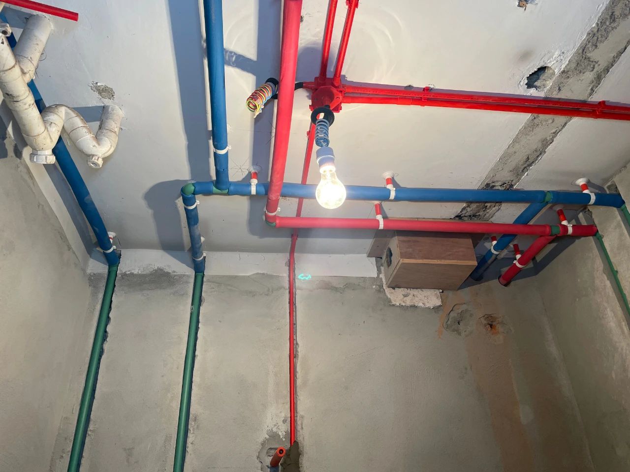 南京紅牛裝飾公司工地巡檢·水電驗收篇：直擊家裝中最隱蔽的工程
