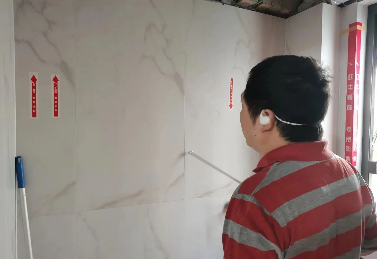 南京紅牛裝飾公司工地突擊巡檢：肩負(fù)厚望，不忘初心，追求品質(zhì)！