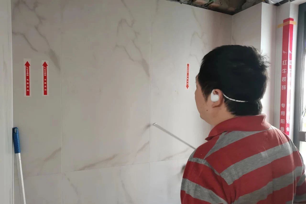 工地巡檢：嚴格把控每一個細節(jié)，讓設計更完美落地