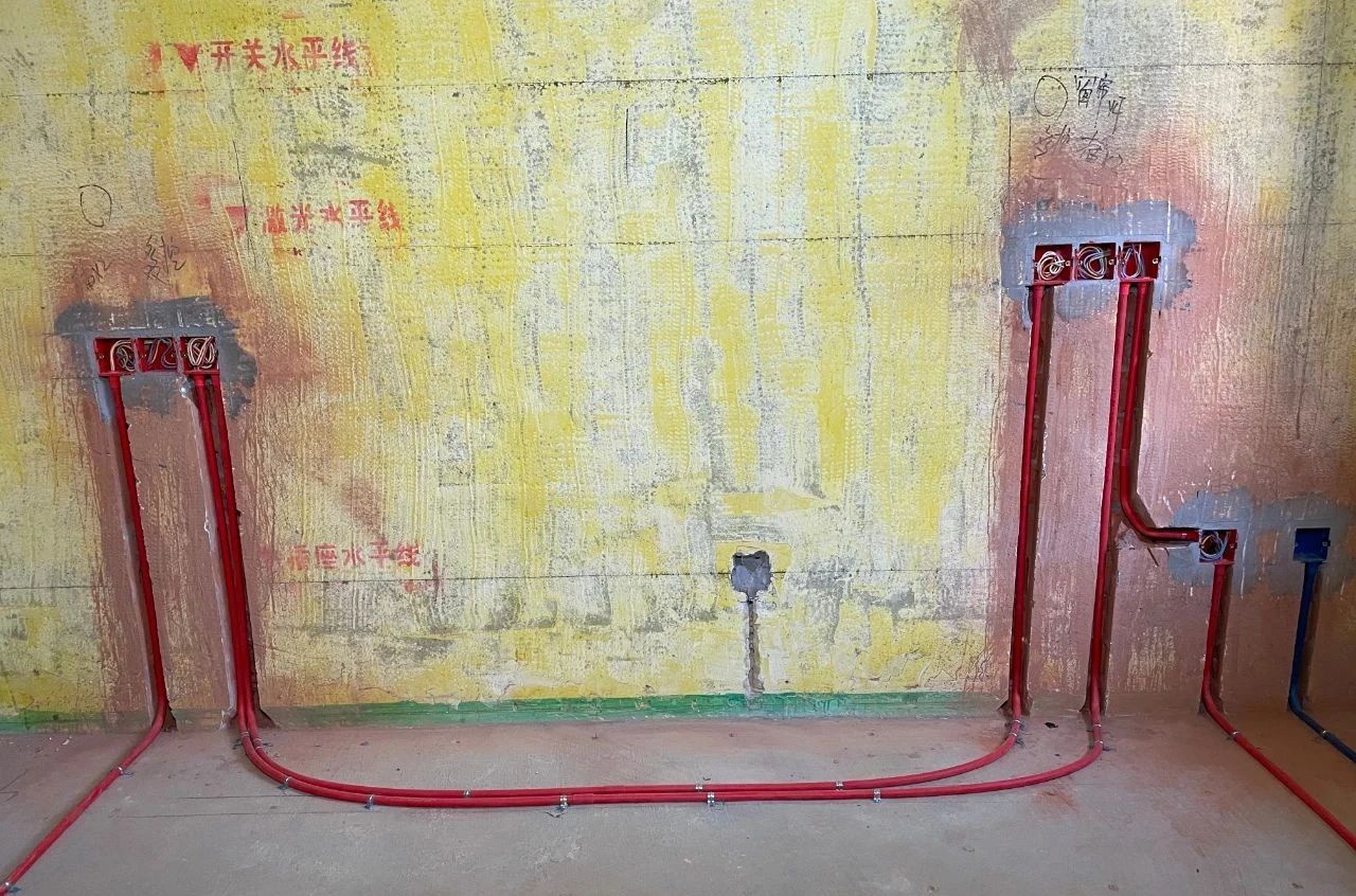 南京紅牛裝飾公司工地巡檢：雙11拼什么？我們?cè)谄促|(zhì)量！拼服務(wù)！