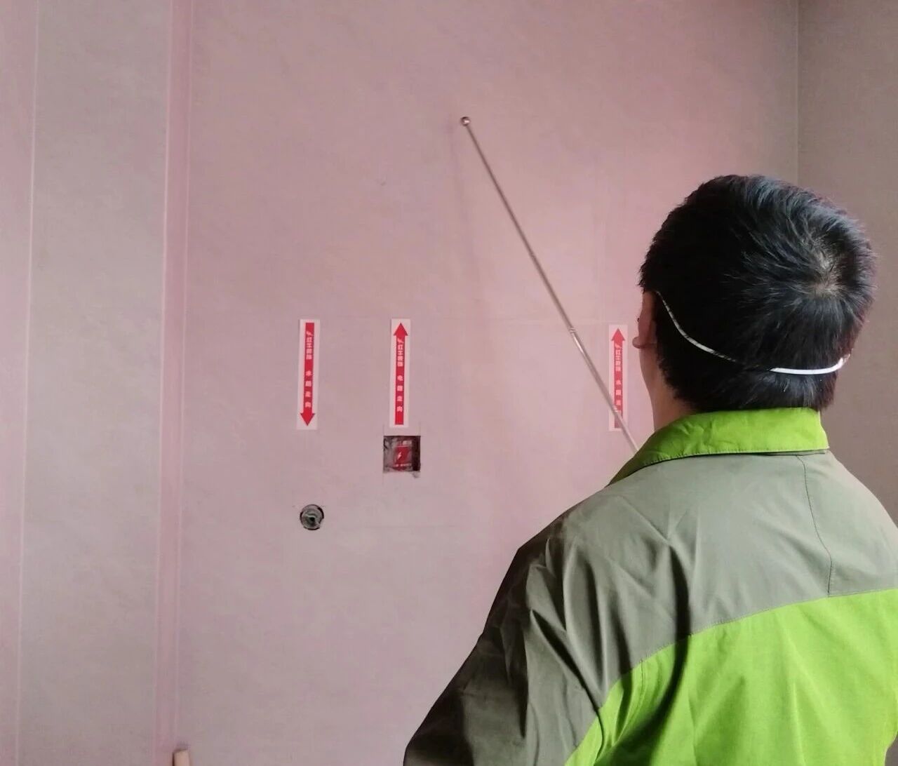 南京裝修公司紅牛裝飾工地突擊巡檢：一厘一毫堅(jiān)守品質(zhì)，一心一意守護(hù)新家！