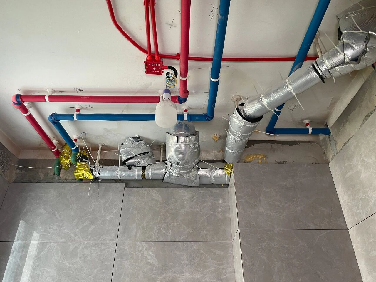 工地突擊巡檢｜嚴(yán)把每一處細(xì)節(jié)，用心守護(hù)每一份安心！