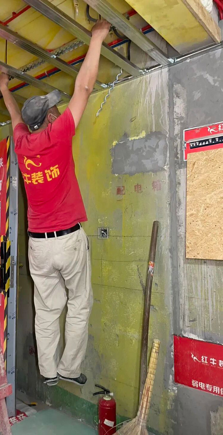 隱蔽工程不“隱蔽”！突擊水電施工現(xiàn)場，看得見的品質(zhì)與安心！